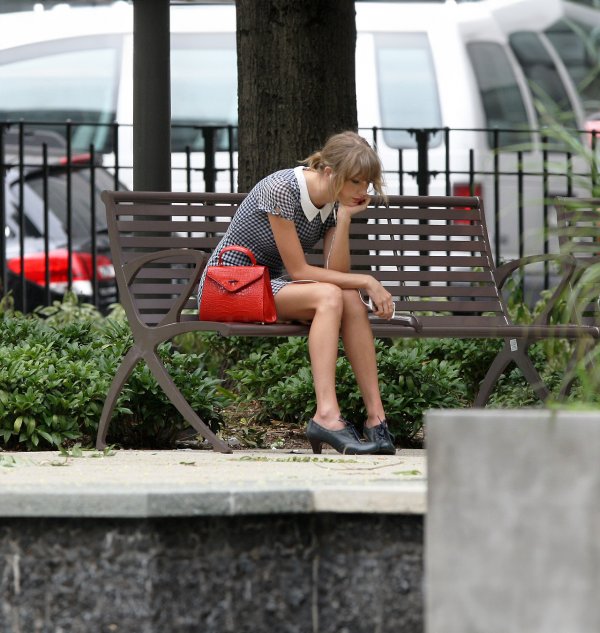 Sad Taylor Swift