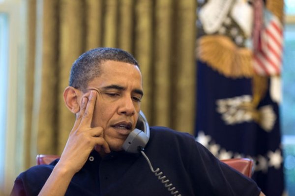 Obama Ordering a Pizza (on the phone)